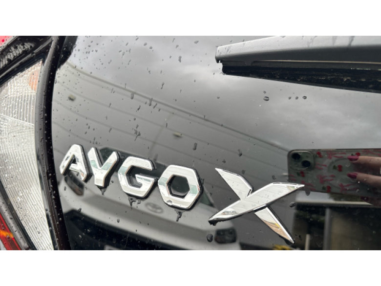 Toyota Aygo X 1.0 VVT-i Edge 5dr Auto Petrol Hatchback